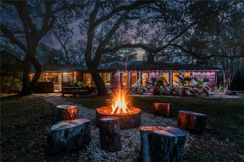 Brazos River Retreat