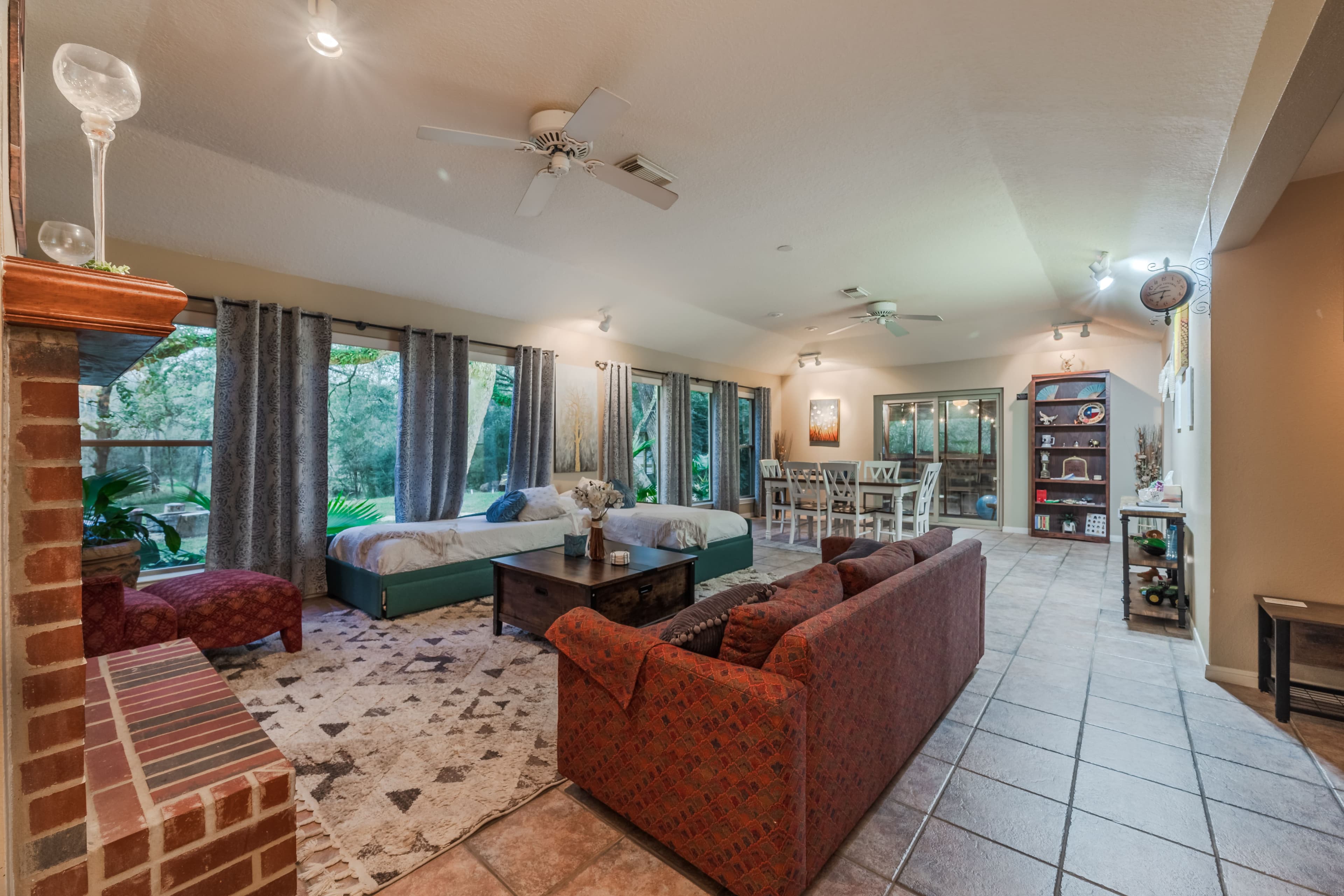 Brazos River Retreat - Image 20