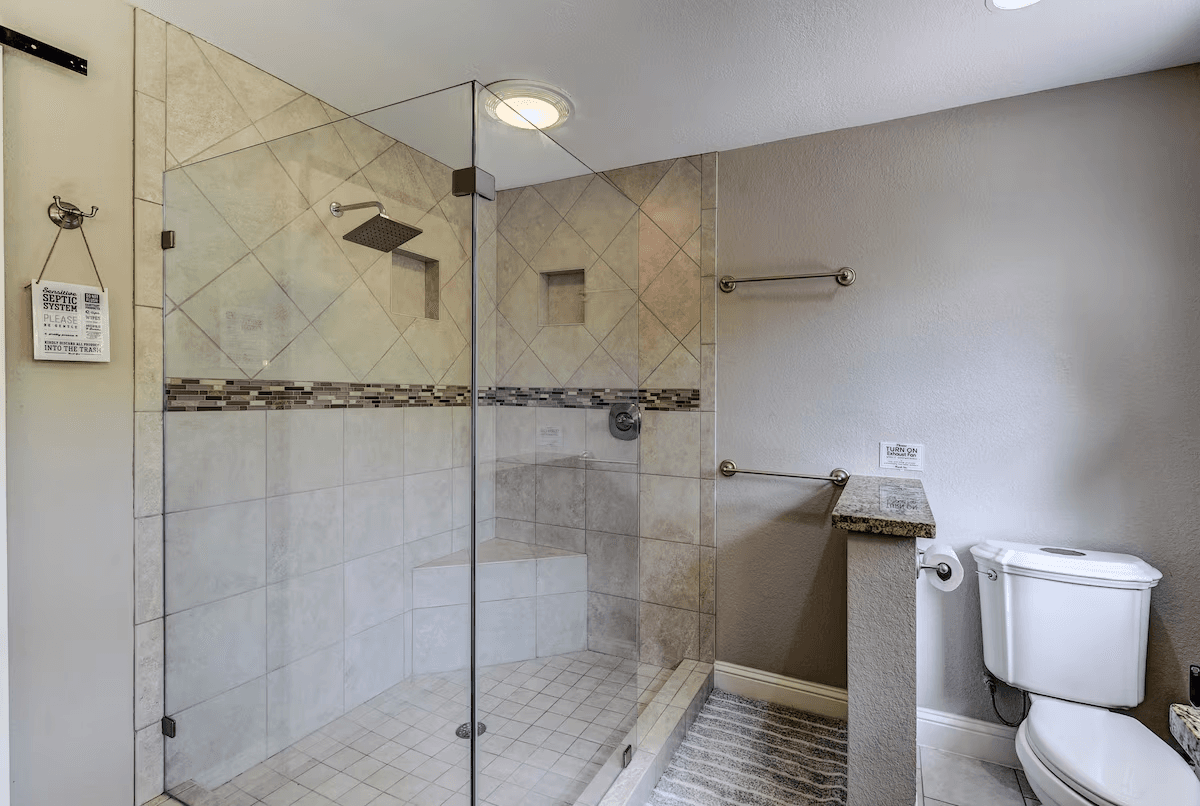 Still Waters Pool house - Image 7